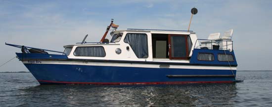 Hausboot Kapal Biru